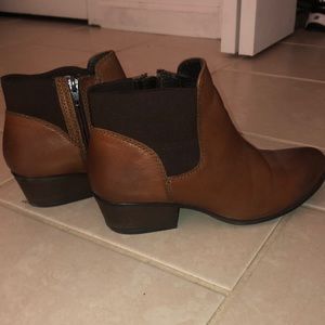 Steve Madden Brown Booties